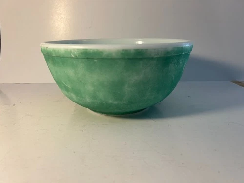 Vintage Pyrex #403 Primary Colors Green 2 1/2 Qt. Mixing Bowl Made in USA