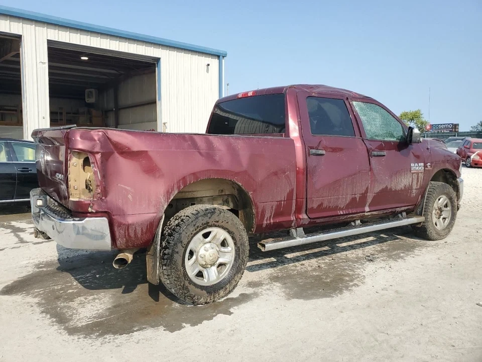 RAM 2500 2016 Door Trim Panel Rear 681103 Foto 4 de 4