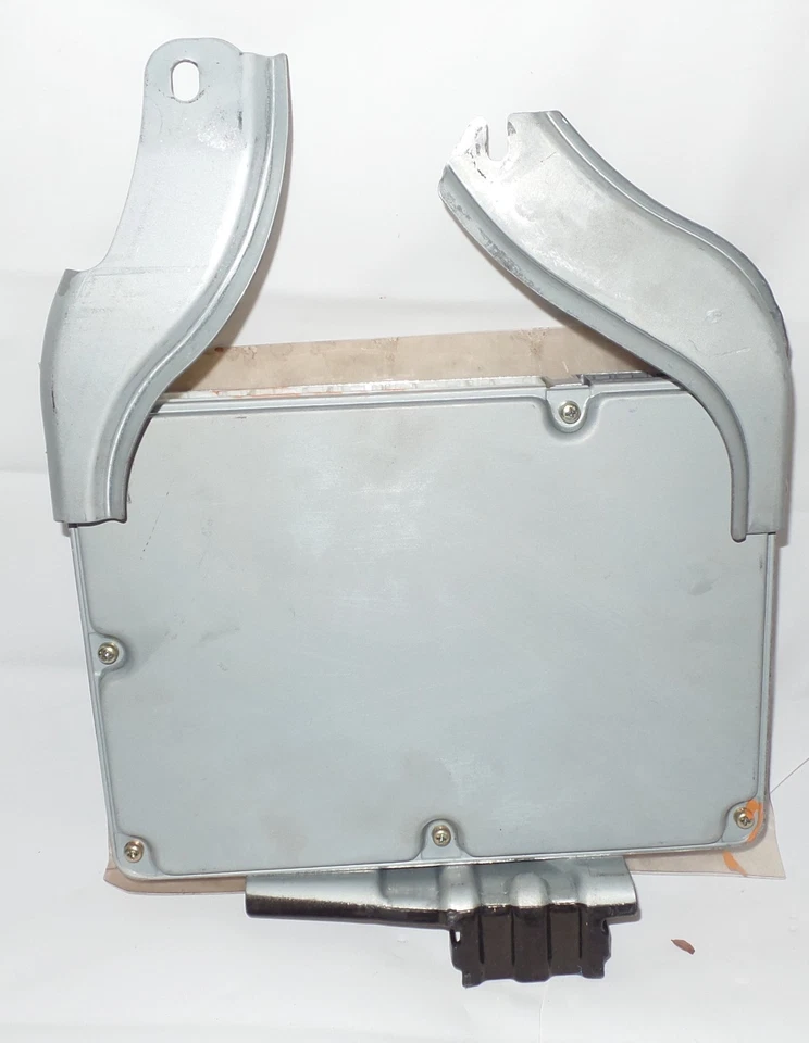 1999-2000 LEXUS SC300 ECM ECU COMPUTER 89661-24581 A/T - Image 3 of 3