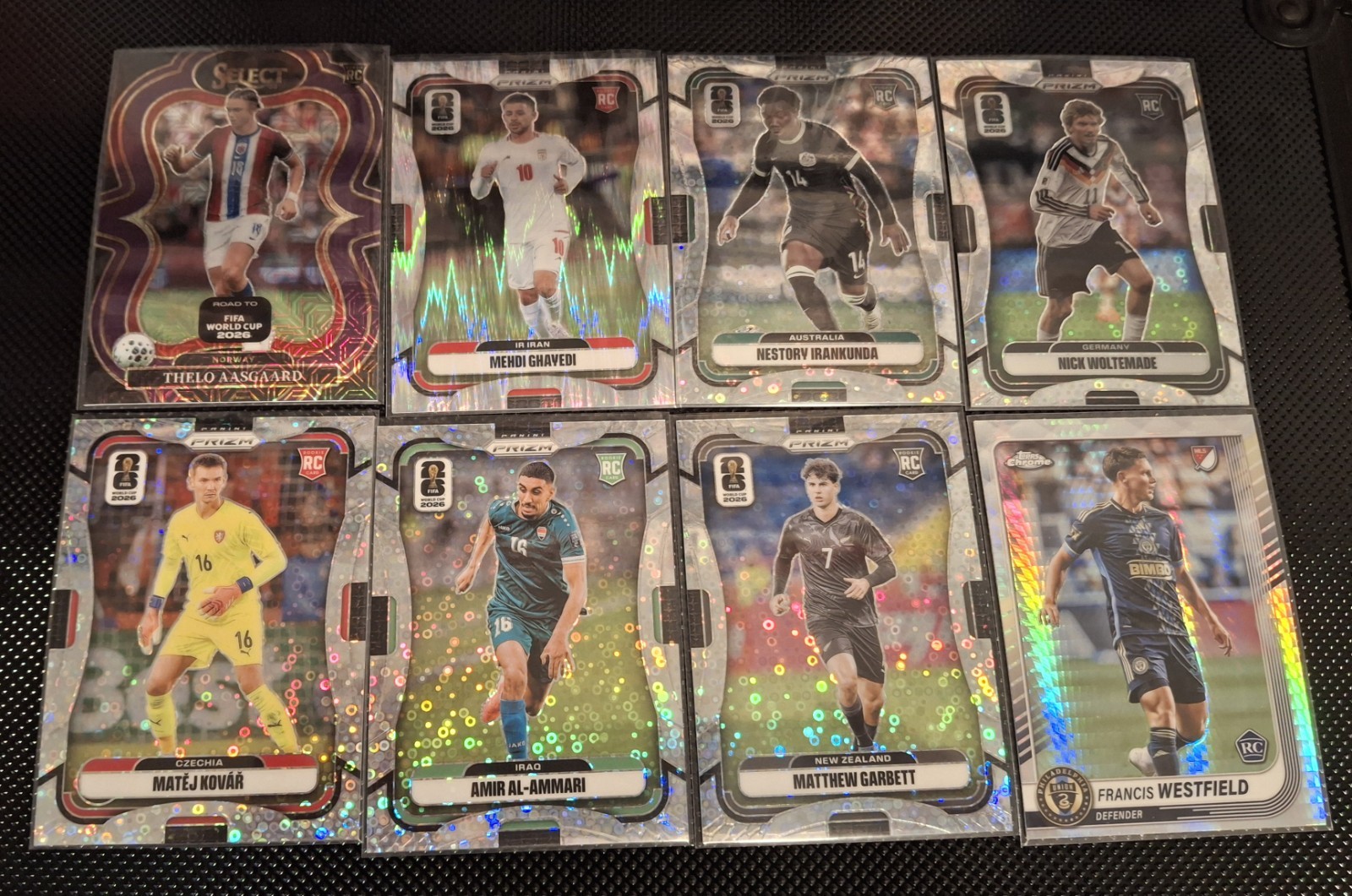 50 Soccer Rookie Parallel Lot Prizm Topps Chrome Refractor Disco Wave RC Bulk view 2