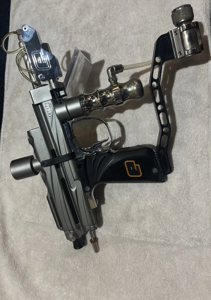 WGP OUTKAST AUTOCOCKER W/ EBLADE 2 - Image 3 of 4