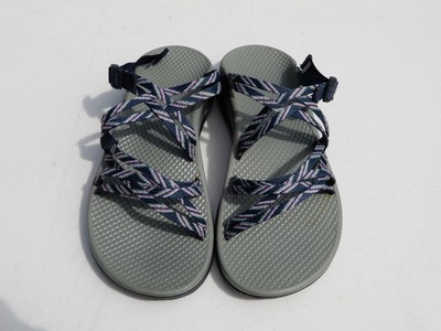 chaco zong sandals