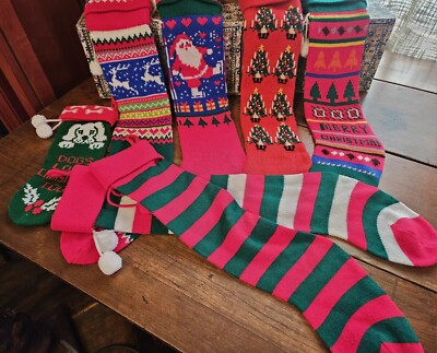 LARGE NEAT GROUP OF KNITTED CHRISTMAS DECORATIVE STOCKINGS 1970'S-80'S