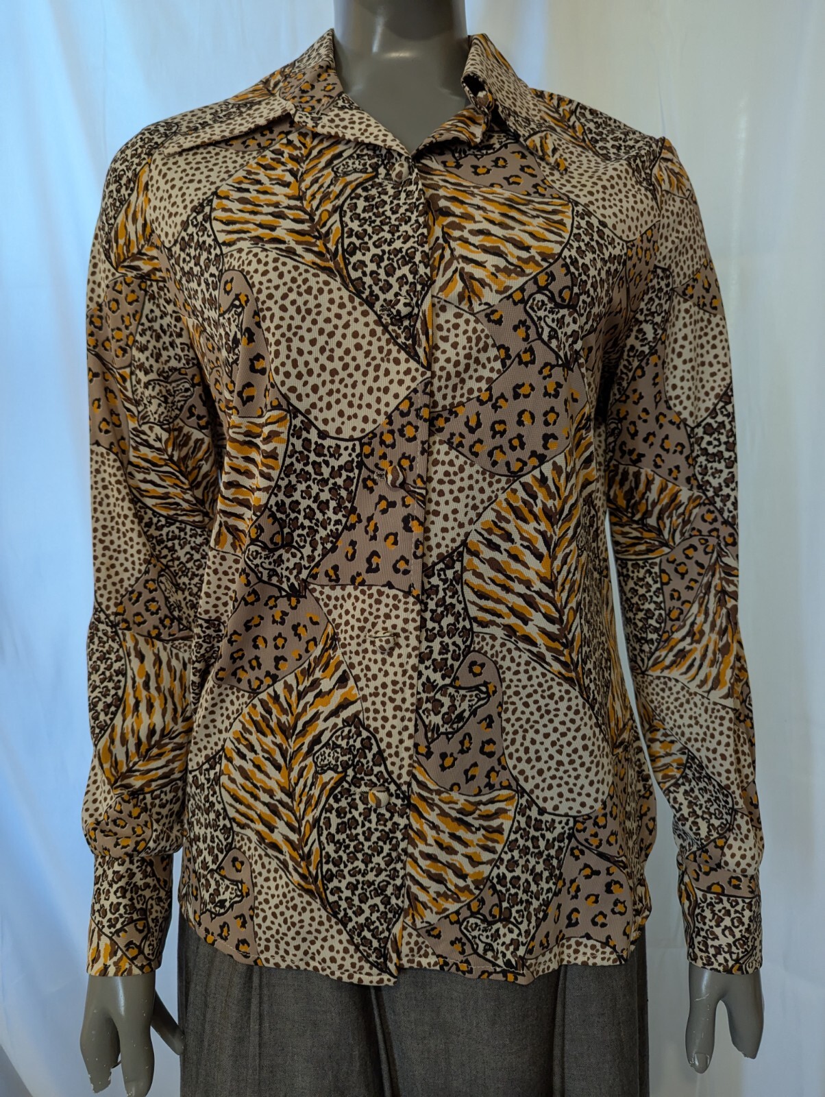 Vintage 1970s Leopard Patchwork Big Cat Print But… - image 1