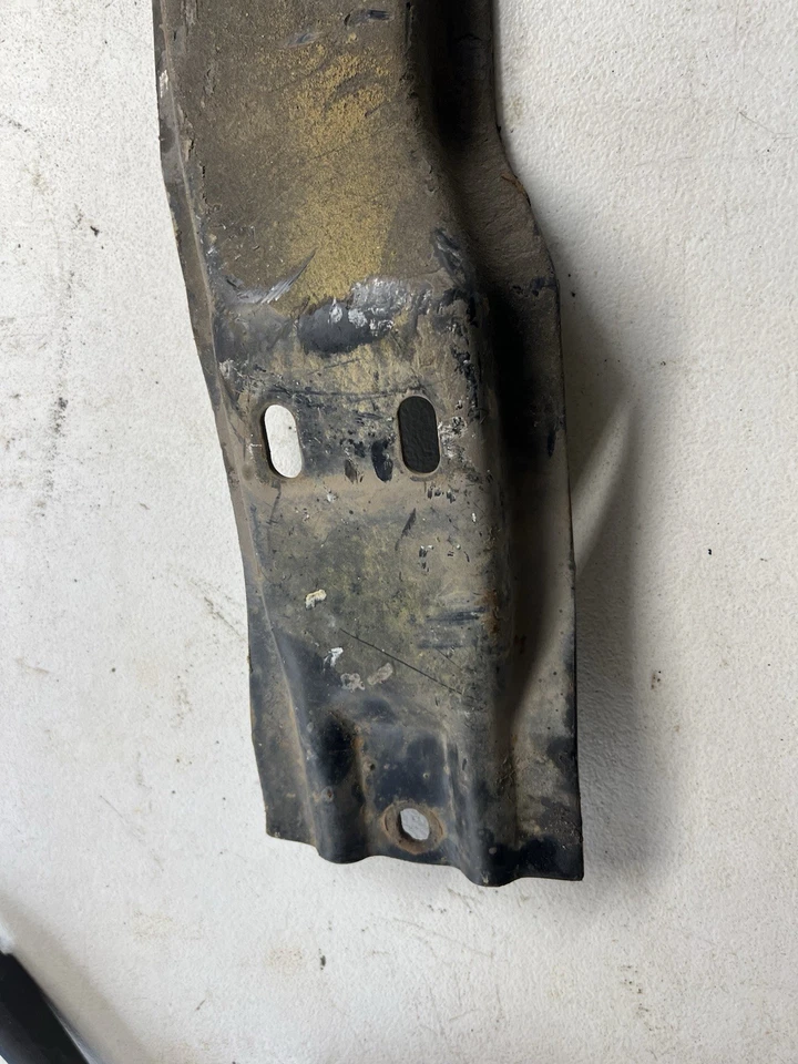 88-97 F-series 4wd Zf5 Transmission Crossmember - Image 4 of 4