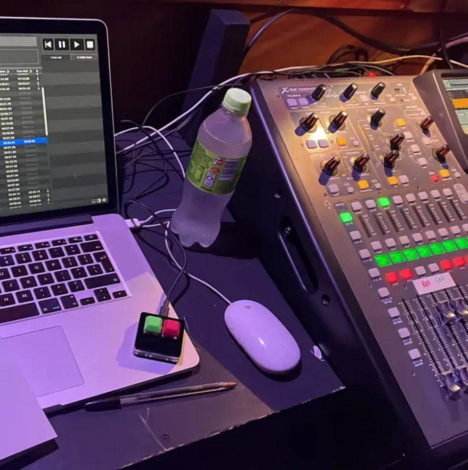 QLAB USB Controller. Qlab Go Button. Plug and Play. MAC and PC. - Image 3 of 4