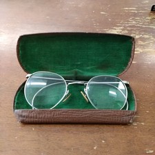 Antique Vintage Wire Rim Eyeglasses with CASE Decor Steampunk Read