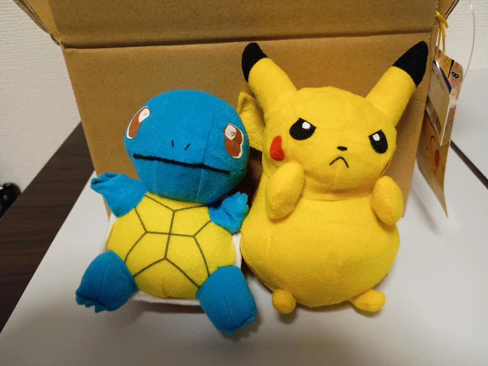 Juego de Peluche Pokémon Pikachu y Squirtle Poké Ball TOMY de Colección Años 2000 - Importación de Japón Foto 3 de 4