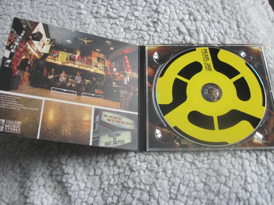 Pearl Jam - Live at Easy Street EP Digi - Bild 3 von 3
