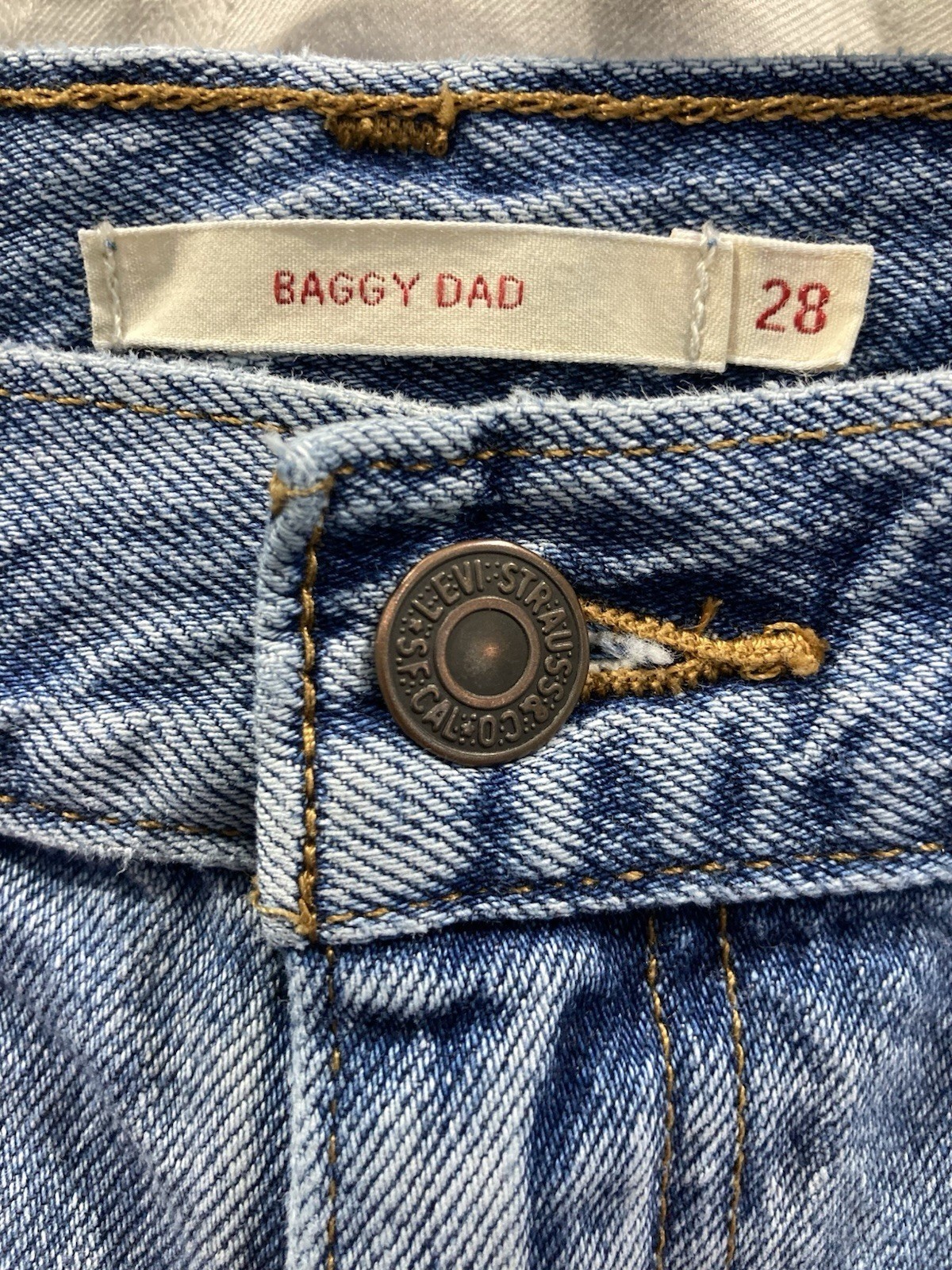 Levis Baggy Dad Jeans size 28 Baggy Light Wash Mid Rise Distressed 80 90s Grunge thumbnail 3
