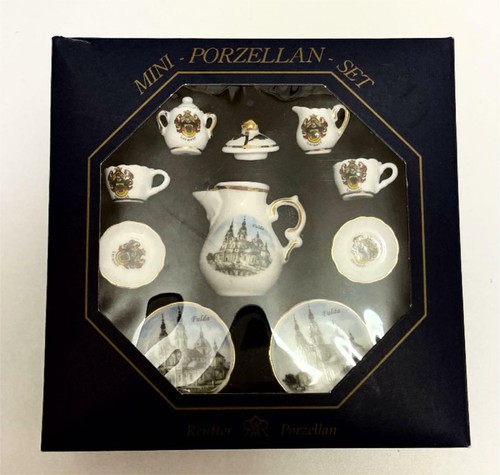 Reutter Porzellan Miniature tea set 10 