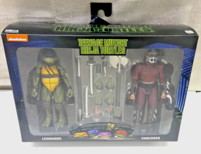 NECA Teenage Mutant Ninja Turtles (1990 Movie) Shredder vs Leo - Roof Top Battle