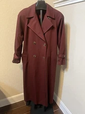 Holt Renfrew Classic Burgundy pure virgin wool raincoat sz 12