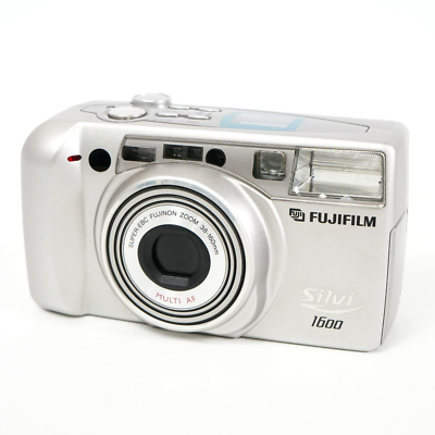 フィルムカメラ Fujifilm Silvi 1600 G03-0228-68ID FUJIFILM Silvi 1600 38-160mm Fujinon Zoom Lens Point & Shoot Film