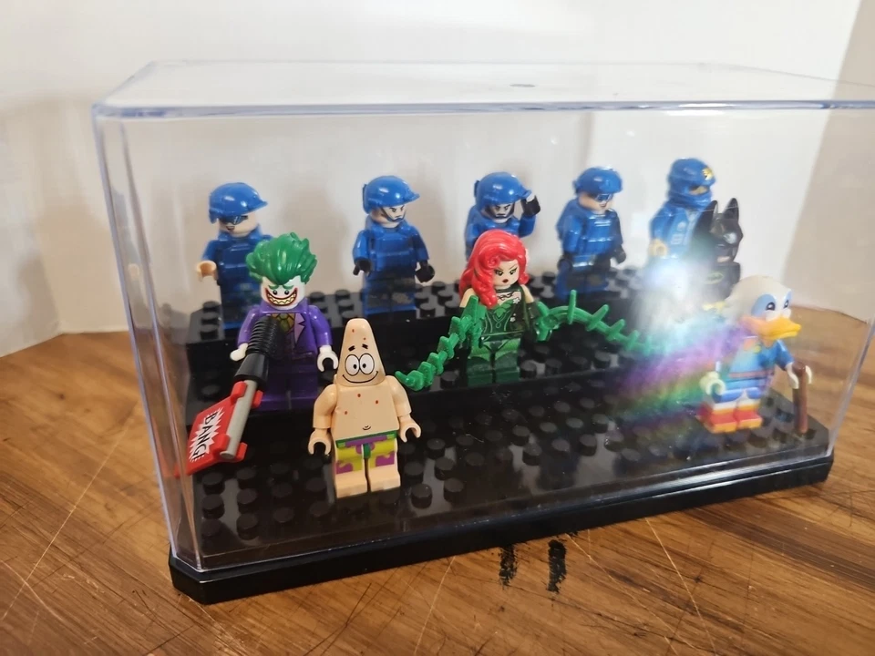 Lote de 3 minifiguras Lego DC Universe más 7 figuras más diversas. Foto 2 de 4