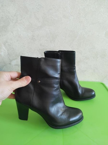 Women Clarks Ankle Boots Black Leather 37 #1QHG