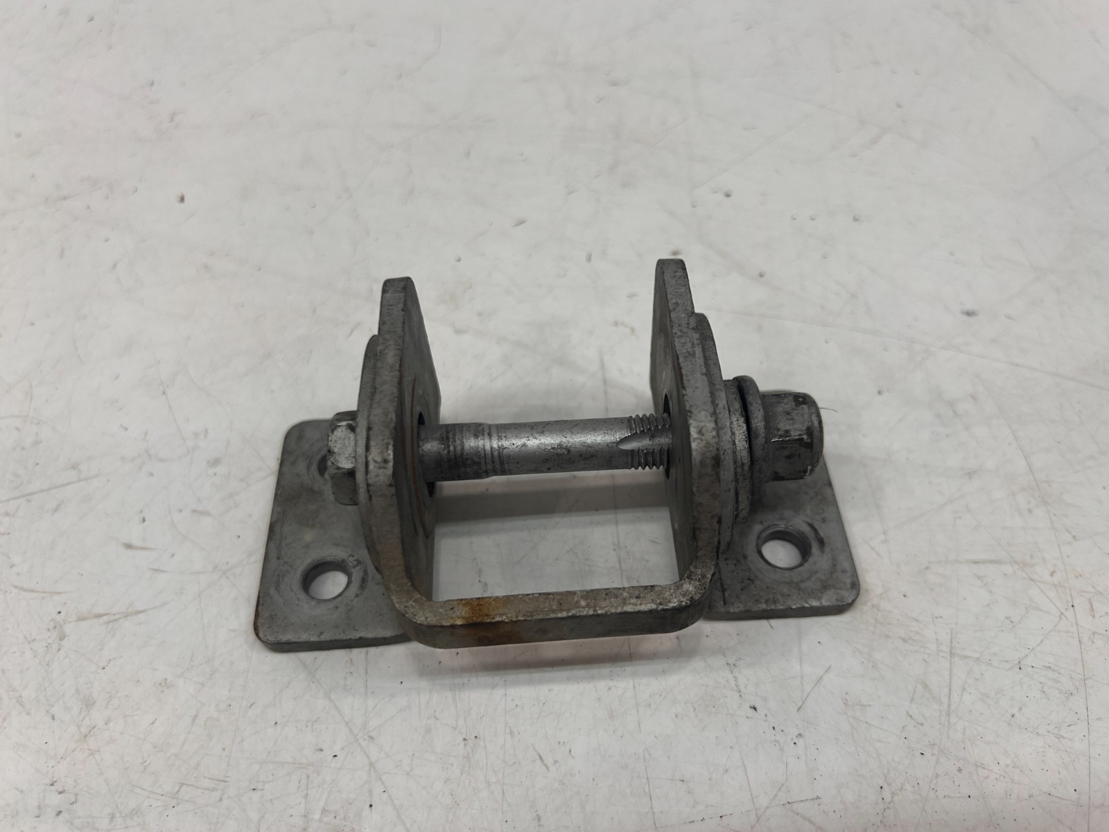 Lamborghini Gallardo Mounting bracket P/N 400407457