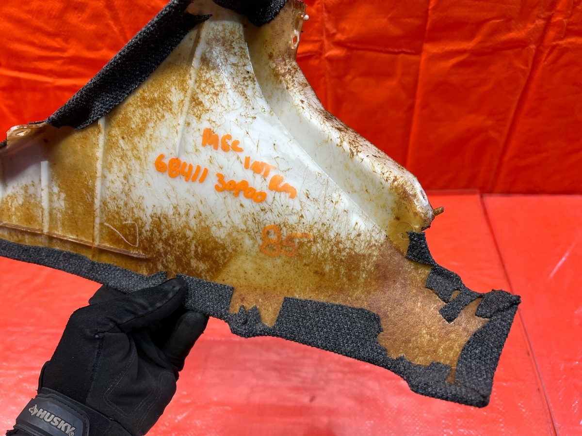 90-92 NISSAN 300ZX - SHIFTER TUNNEL COVER KNEE TRIM - DRIVER