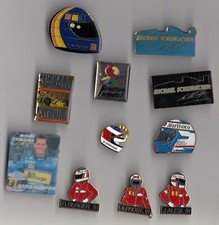 FORMULA ONE 1 pin badges Helmet Car Racing 