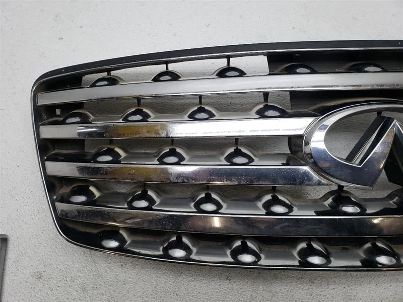Верхняя хромированная решетка для Infiniti FX35 FX45 2003 2004 2005 годов выпуска от оригинального производителя 62310-CG000 - Изображение 2 из 4