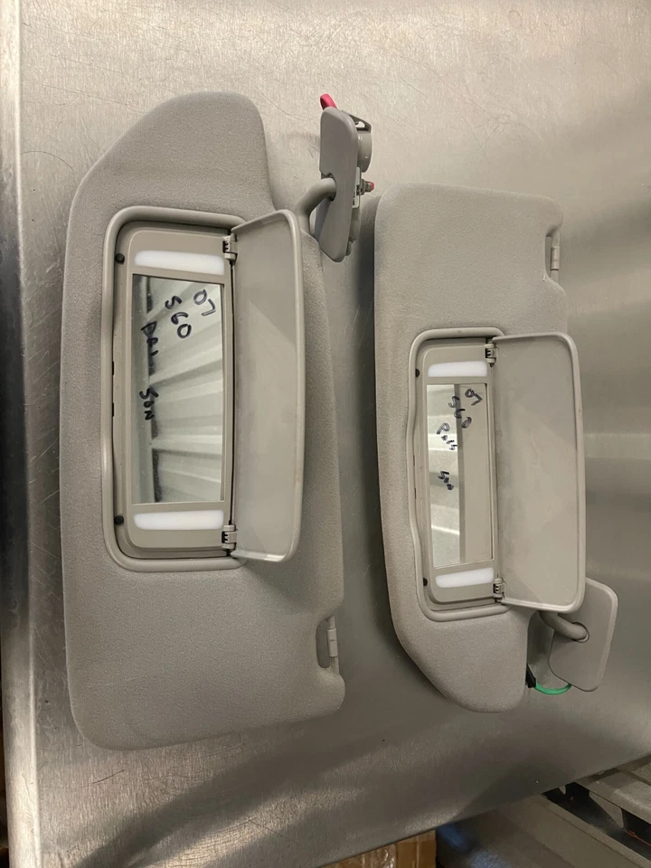 Juego de parasoles con iluminación OEM 2005 2006 2007 2008 2009 Volvo S60 Foto 2 de 3