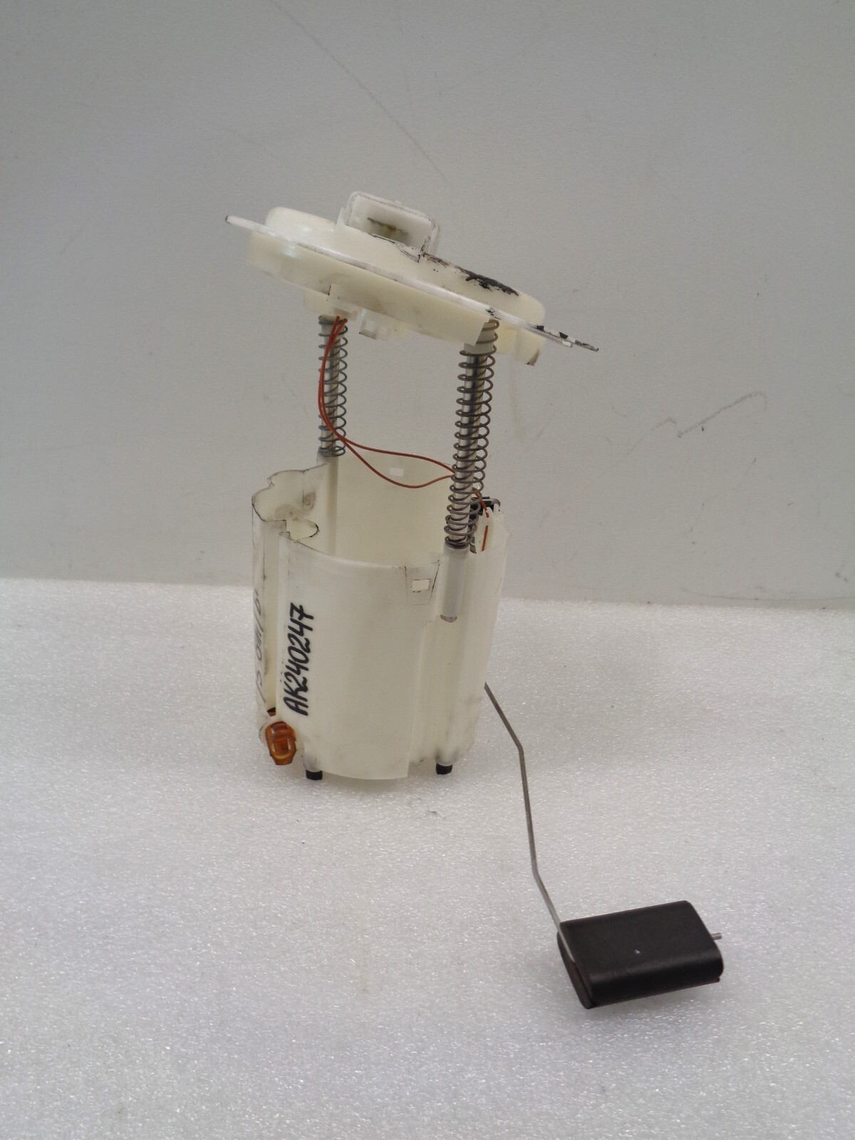 Maserati Ghibli 2014-2017 RIGHT Fuel pump