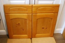 2 X SOLID GOLDEN PINE KITCHEN UNIT DOORS AND DRAWER 450X560 + 450X160  DF626