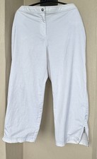 Zenergy by Chico's White Capri Pants Straight Leg Mid-Rise Zipper Pockets 2/L