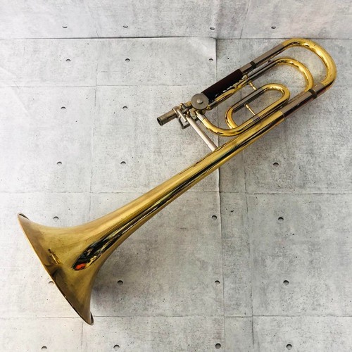Trombone basso tenore Yamaha YSL-646 con custodia - Foto 4 di 11