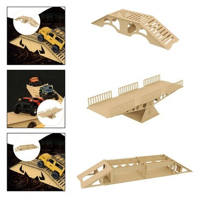 Tragbarer RC Hindernisparcours aus Holz für RC Autos im Maßstab 1:24 und 1:18 (TRX4M)