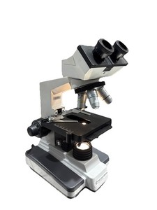 Fisher Scientific Microscope W/4 Objective Lenses EA 10 40 100 4 160/0.17 1.25