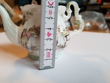 ROYAL DOULTON BRAMBLY HEDGE / …