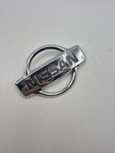 Nissan Genuine Grille Badge Emblem Logo 100mm Used OEM Part - Picture 3 of 7