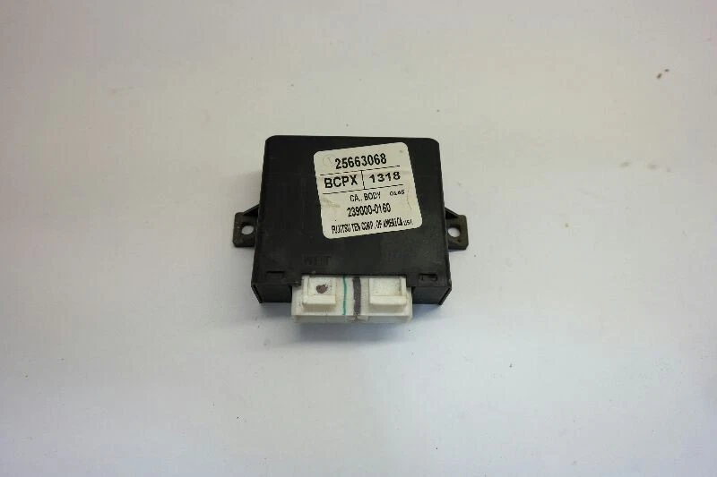 Módulo de calefacción de asiento trasero Cadillac Deville 2001-2004 OEM 25663068 Foto 4 de 4