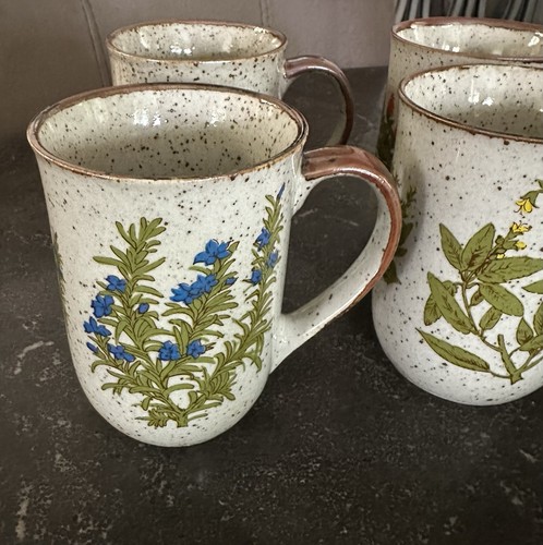 Vintage Wildblumen Steingut Kaffeetassen 4er Set verschiedene Blumen gesprenkelt - Bild 4 von 16