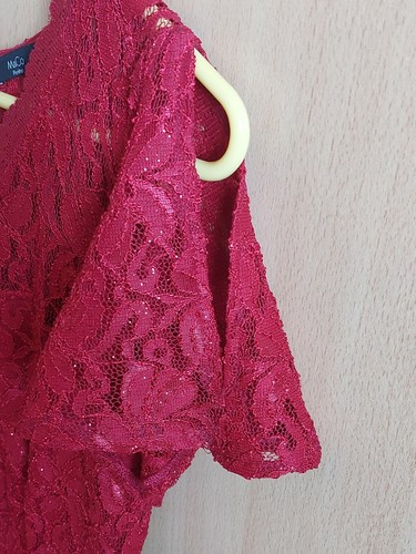 M&Co Dark Red Sparkly Dress Size 8 Petite, Lace Style, Lined, V-Neck, VGC - Picture 6 of 10