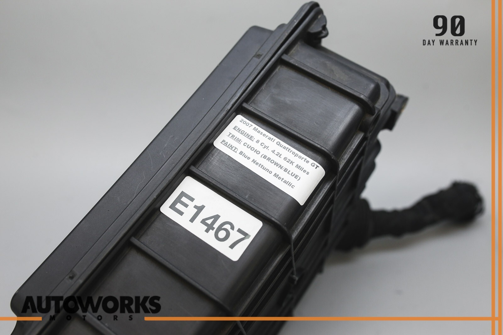 04-08 Maserati Quattroporte M139 Engine Bay Fusebox Control Module W/ Cover OEM