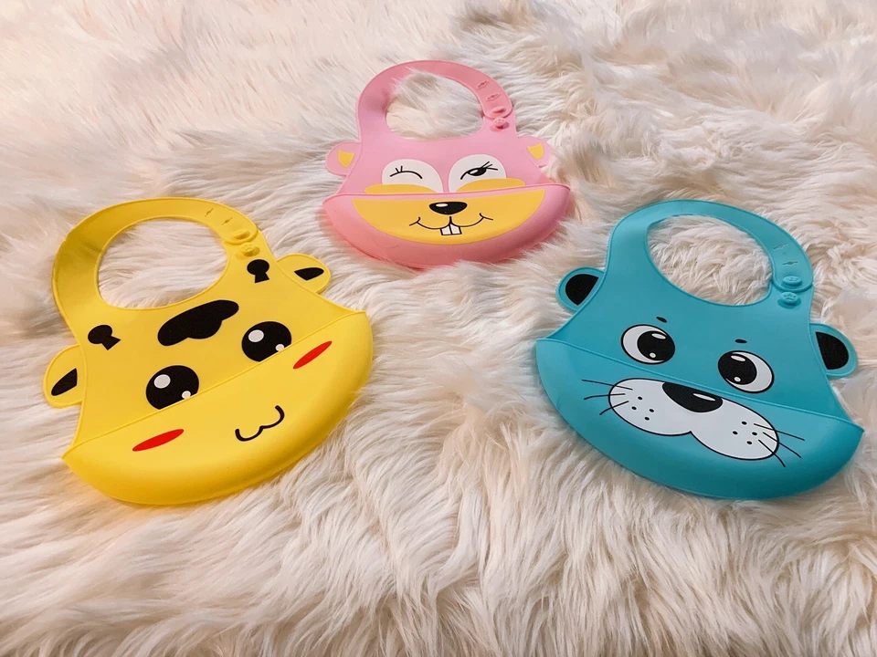 Value 3 Pack - Impermeable Silicona Suave Babero Alimentación Bebé Bolsillo Receptor de Alimentos Foto 3 de 4