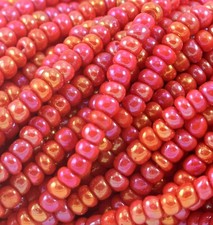 Cuentas de semillas de vidrio checo tamaño 6/0 "AURORA BOREAL ROJA" hebras