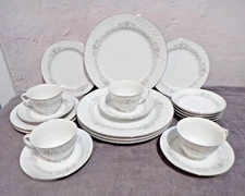 Grant Crest Fine China "Boquet" Service for 4 (No Bowls)