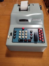 calcolatrice vintage Olivetti Divisumma 14