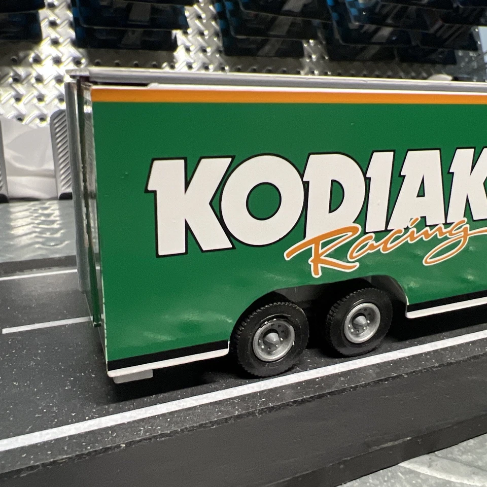 Ken Schrader #25 - Kodiak Racing.  Very Nice Winross Die-cast Collectible! - Image 3 of 4