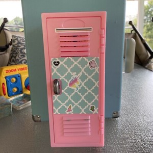 Real Littles Pink Locker Micro Stationary. Good Used Condition Missing Pieces
