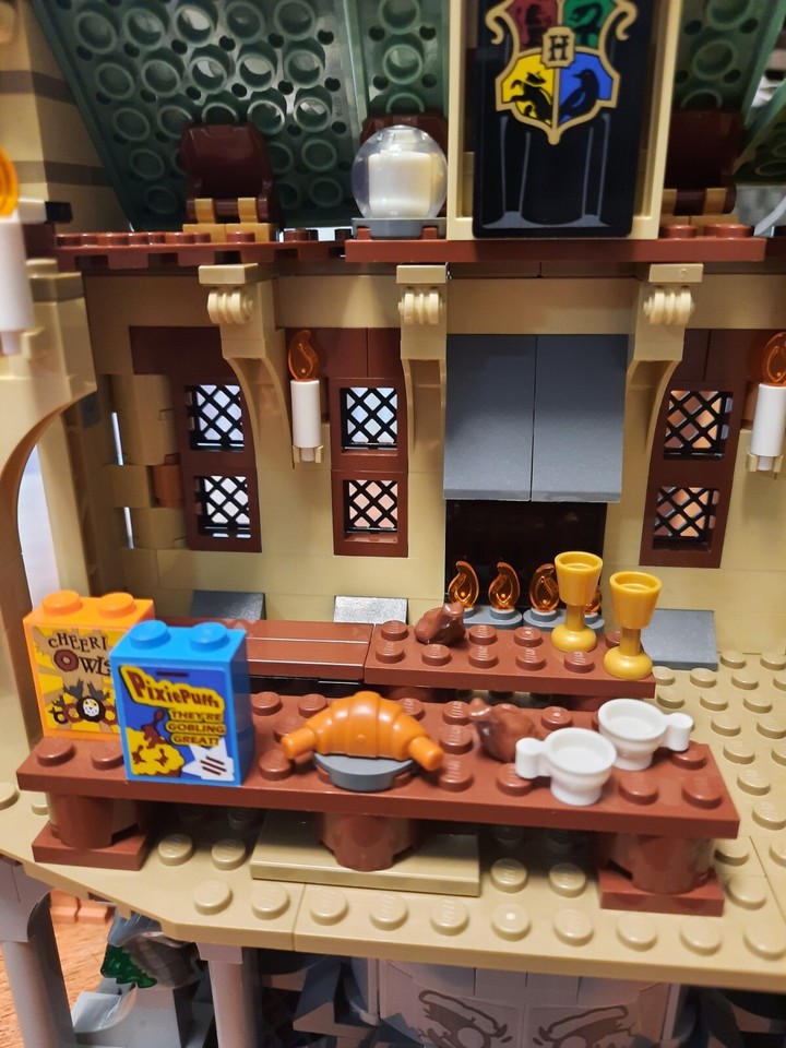 LEGO Harry Potter Hogwarts Chamber of Secrets (76389) Missing gold MF