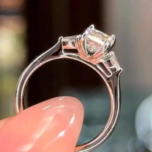 Radiant Cut Diamond Ring 1.50 Ct 14k White Gold IGI Lab Created Engagement - Picture 3 of 6