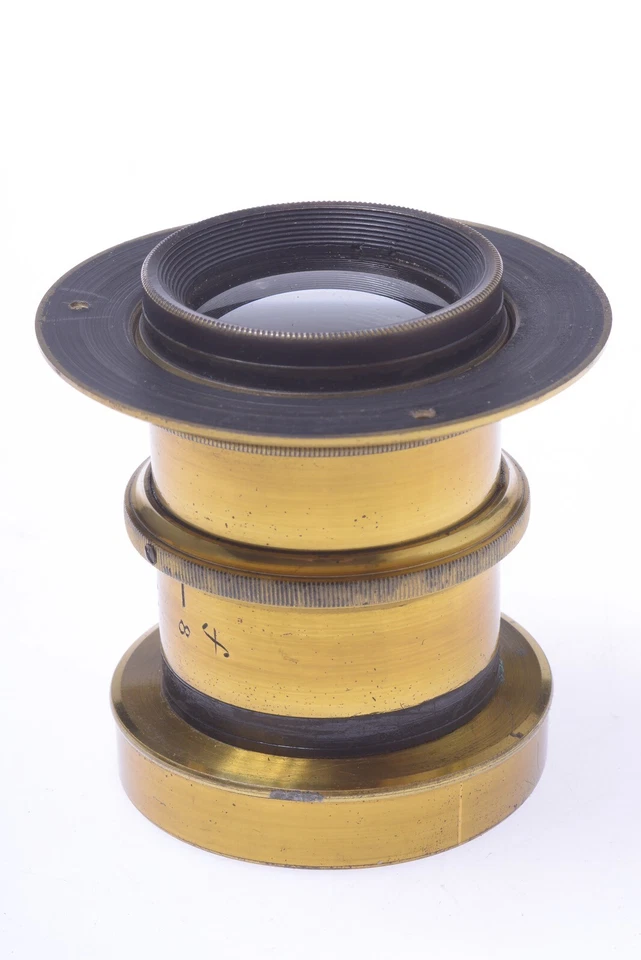 ✅ UNMARKED ANTIQUE BRASS LENS F/8 ‘210MM’ 4X5” LF CAMERA W/ APERTURE - Image 4 of 4