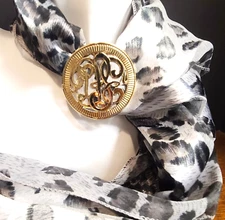 Vintage Gold Tone Round Decorative Scroll Monogrammed Scarf Clip 2-1/8"