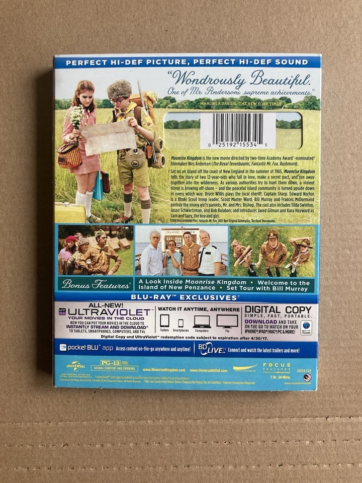 Moonrise Kingdom (Blu-ray + DVD + Digital Copy, 2012, 2-Disc Set) Wes Anderson - Image 2 of 4
