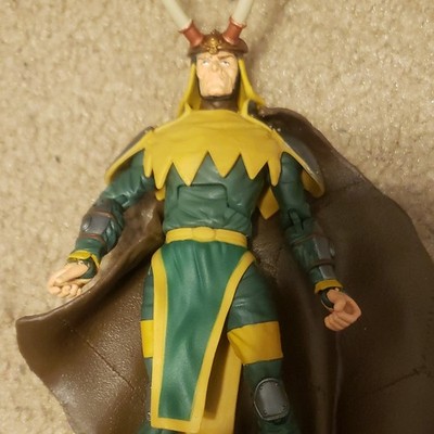 Marvel Loki Action Figure w/ Cape, Horned Helmet, Plastic Green/Yellow/Brown