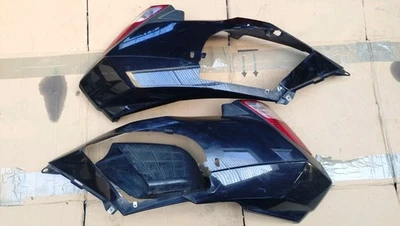 CARENAGES AILES REAR PANELS PEUGEOT SATELIS 125 COMPRESSOR 1276875868 1276875968 - Photo 1/4